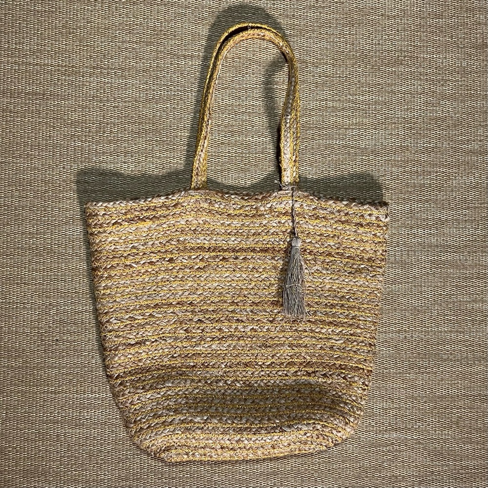 Jute Tote Bag with Tassel Great Condition